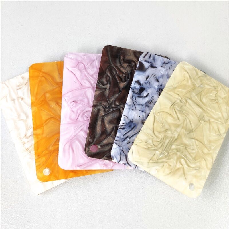 Каковы преимущества литого акрилового листа для витрин?